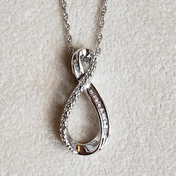 Sterling Silver Teardrop Infinity CZ Accent Pendant Necklace Signed SUN 925 - Picture 7 of 7
